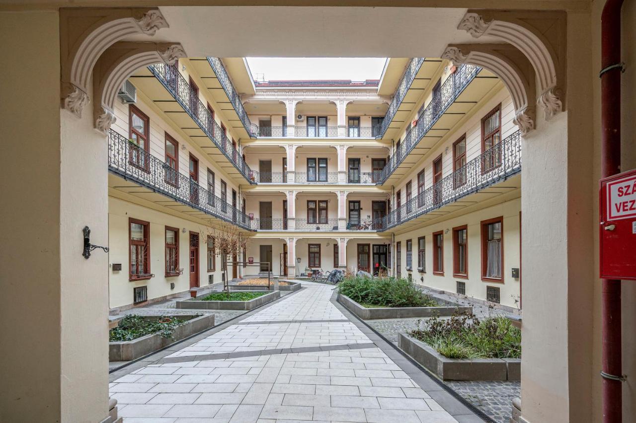 Corvin City Apartment By Nw Budapest Exterior photo